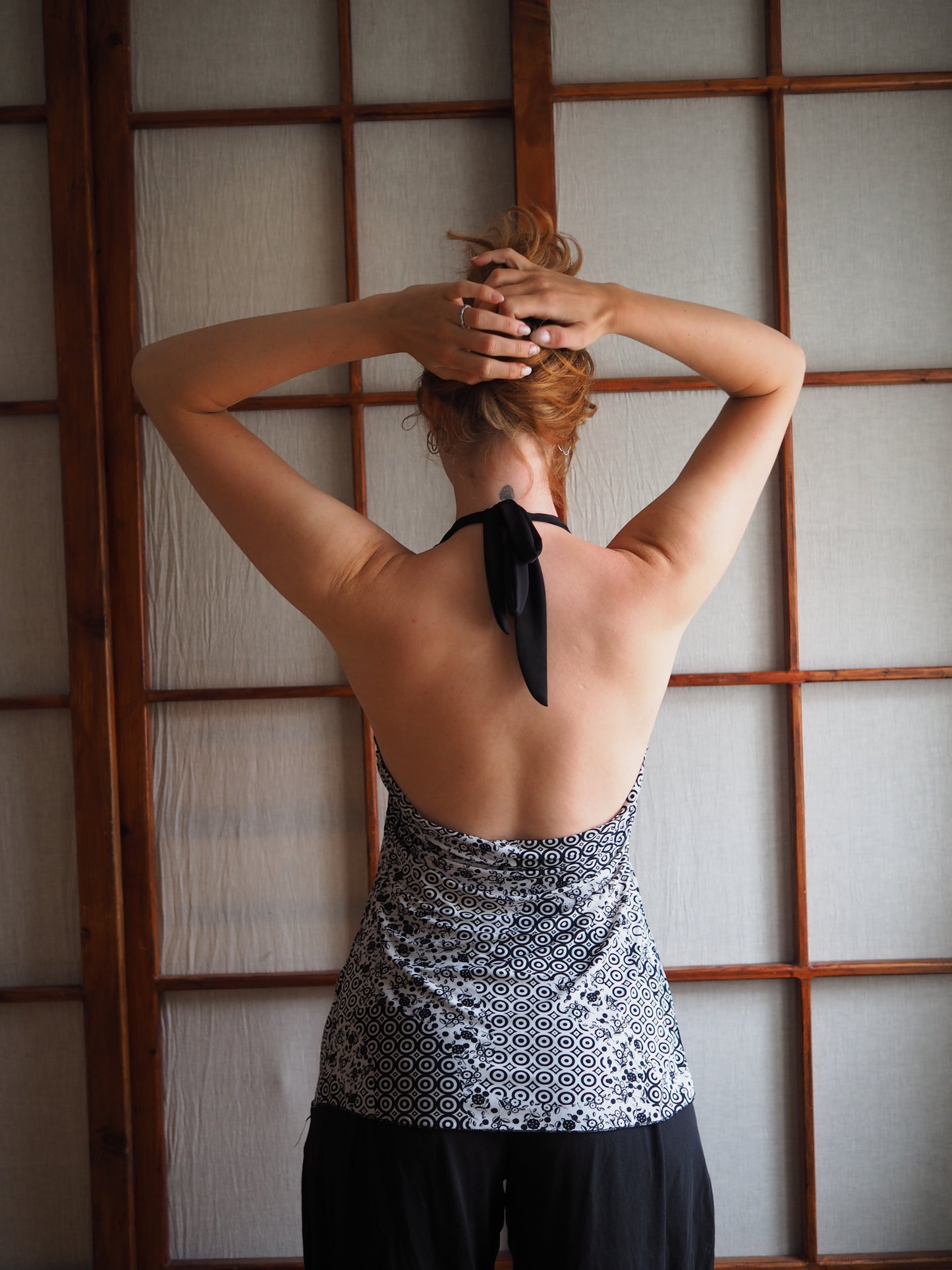 halterneck-top